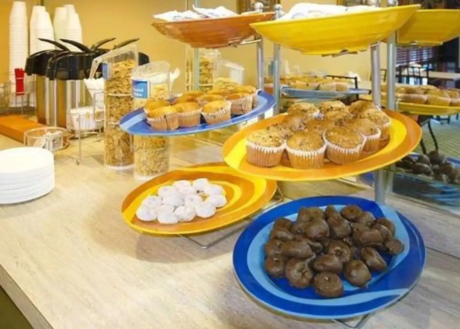 Econo Lodge Inn & Suites Ocean Springs - Biloxi
