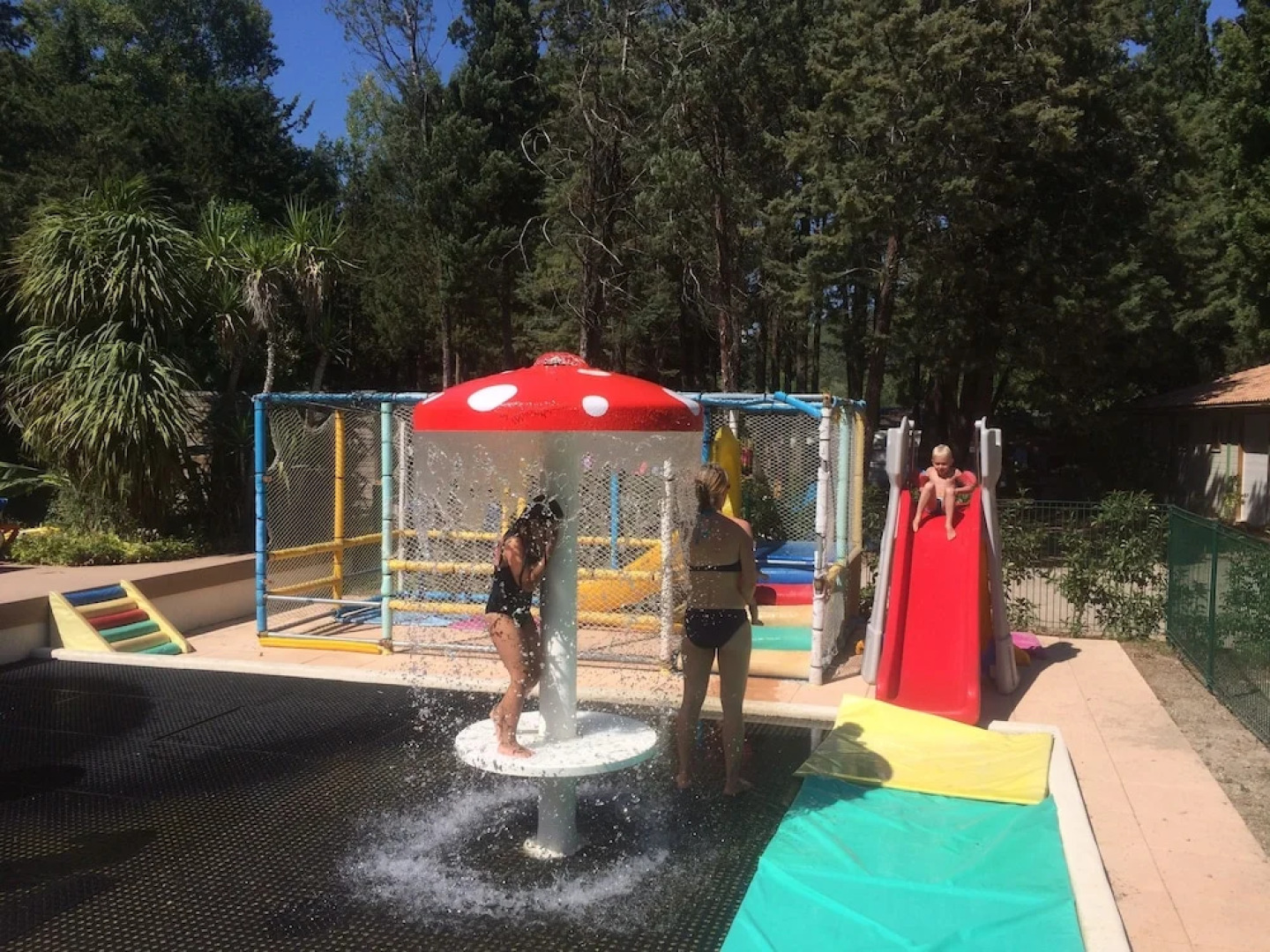 Camping la vallée de Taradeau