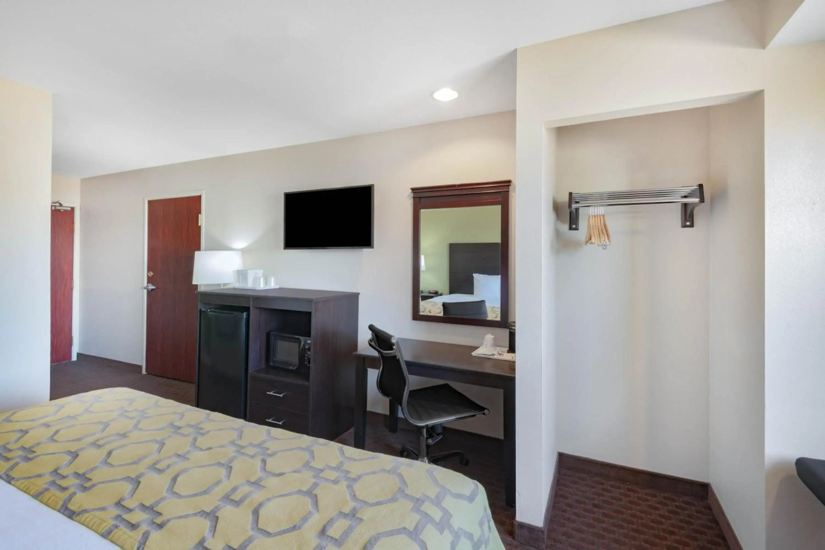 Baymont Inn by Wyndham Farmington