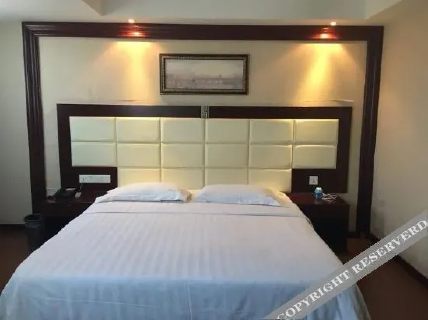 Qianjiang Marriott Holiday Hotel