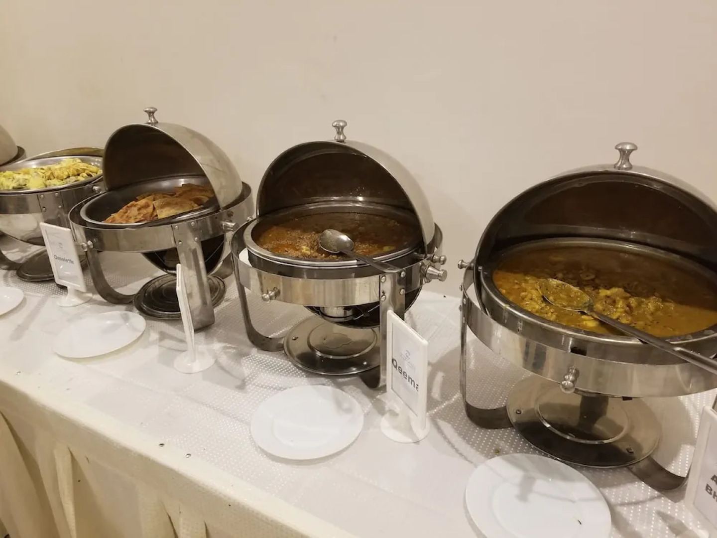 Zifan Hotel & Suites