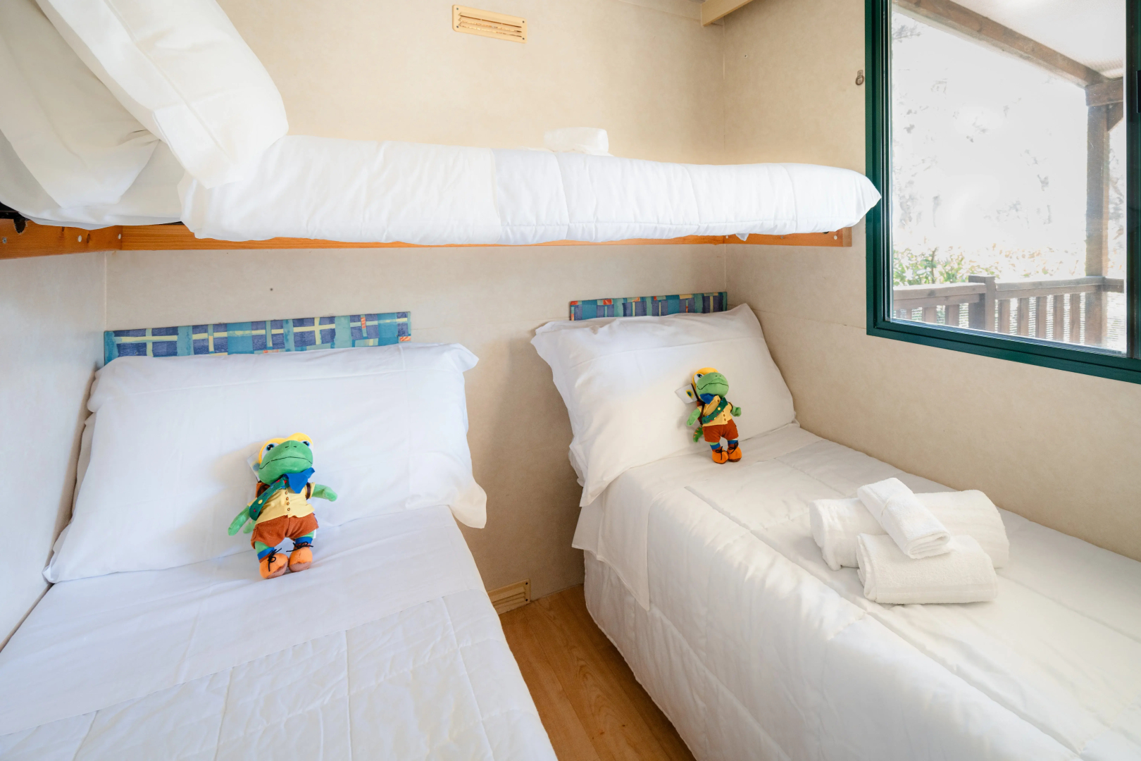 Club Del Sole Stork Family Collection