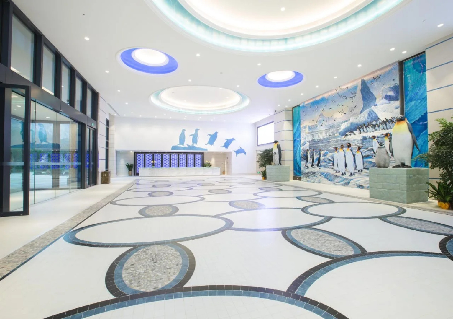 Chimelong Penguin Hotel