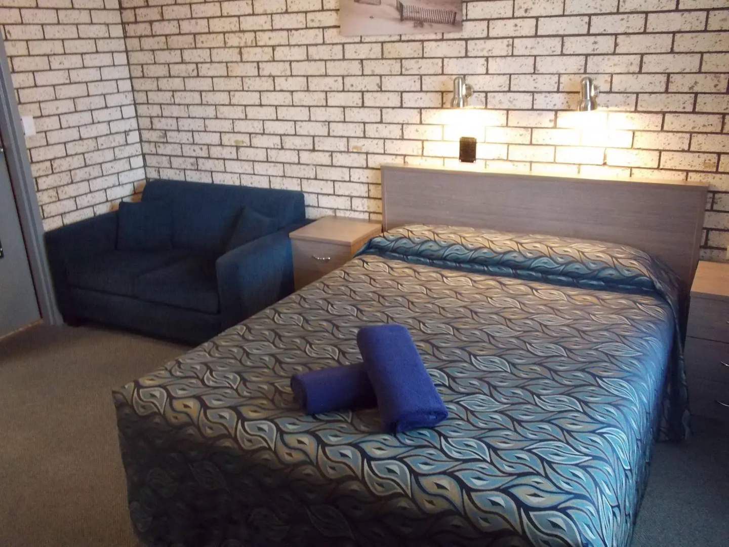 Cowra Crest Motel