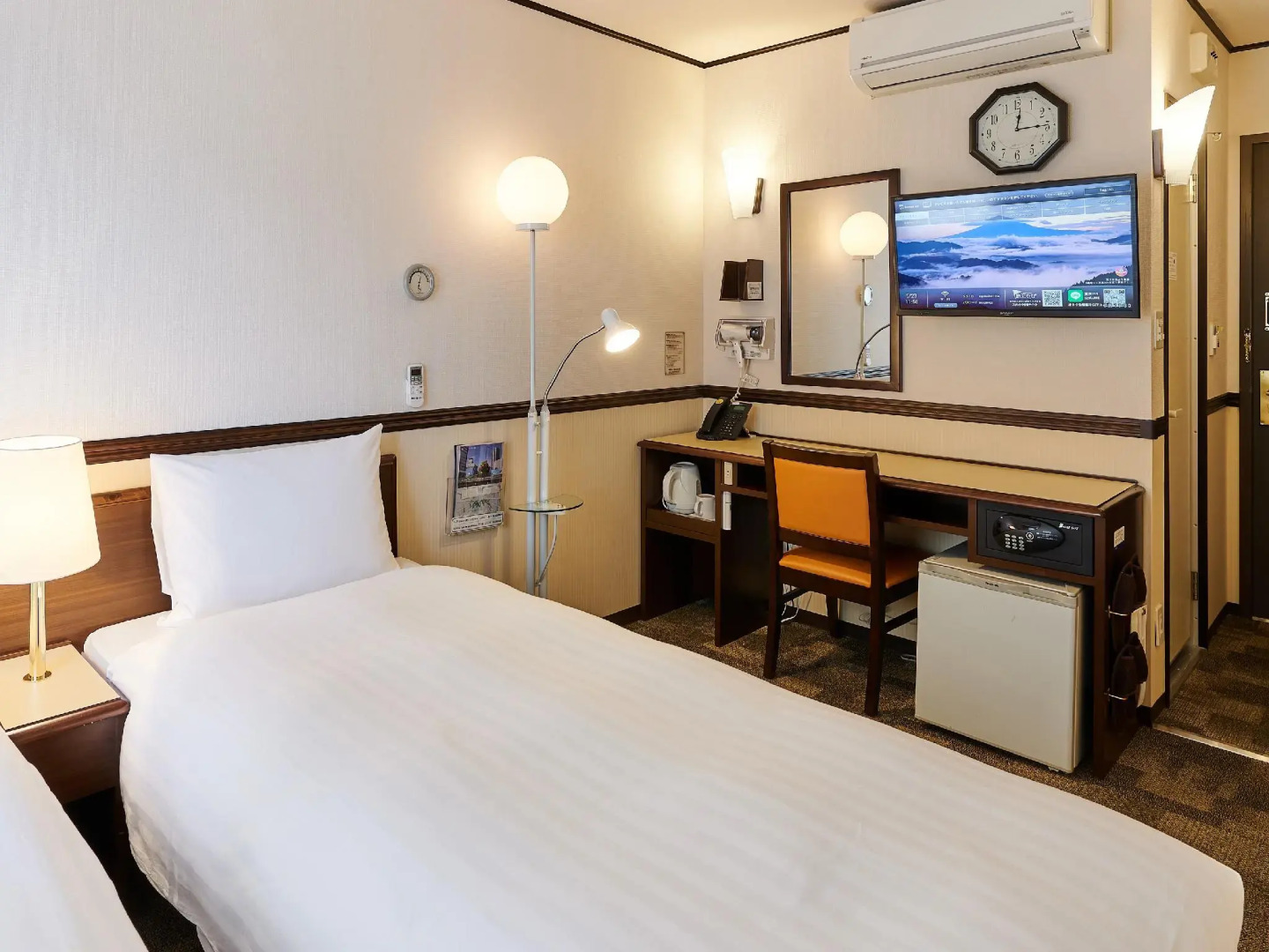 Toyoko Inn Osaka Itami Kuko