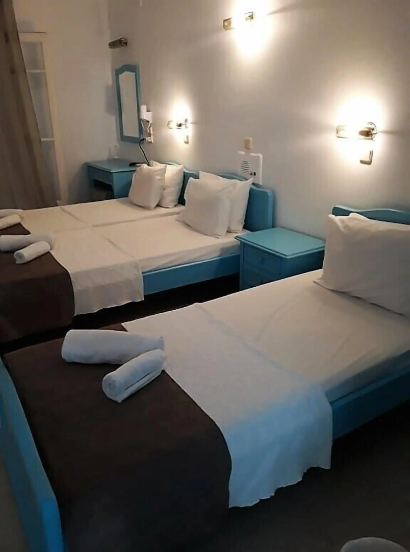 Stratos Hotel