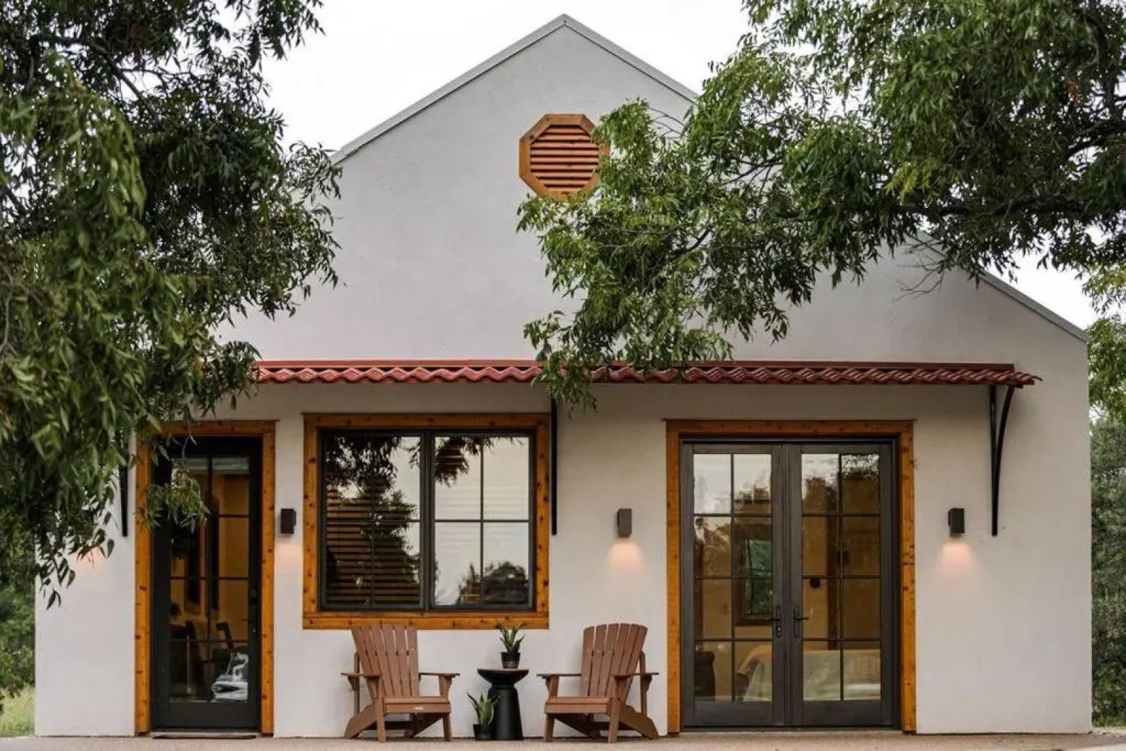 Little Dutch Cabin #2 -12 Min to Magnolia-Baylor