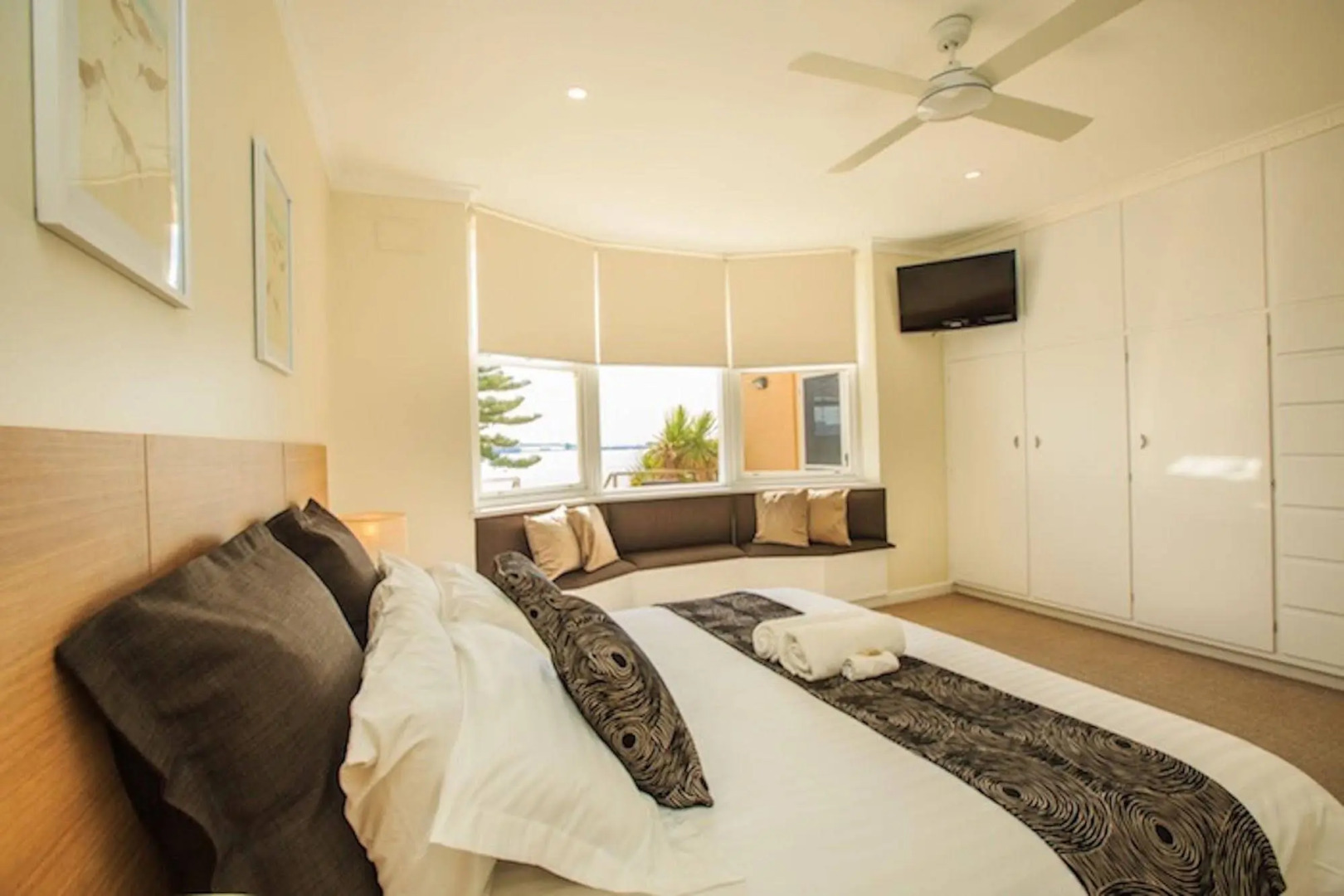 Bay 10 Accommodation