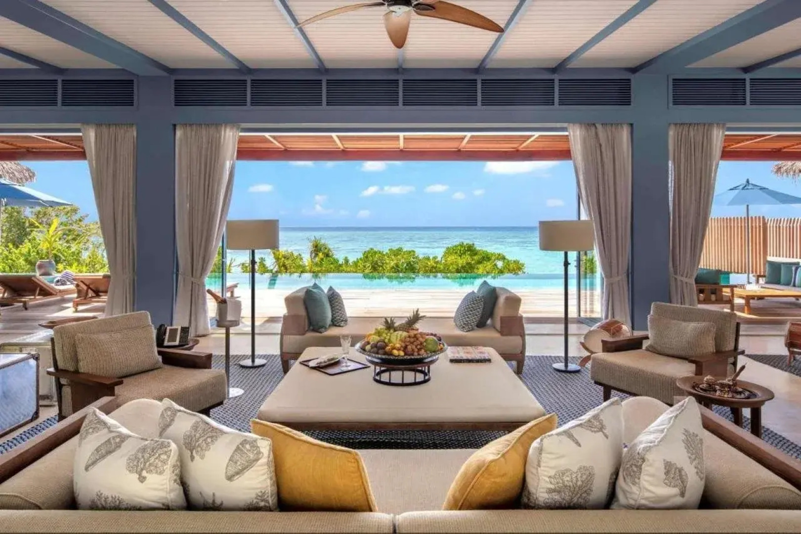 The Halcyon Private Isles Maldives, Autograph Collection