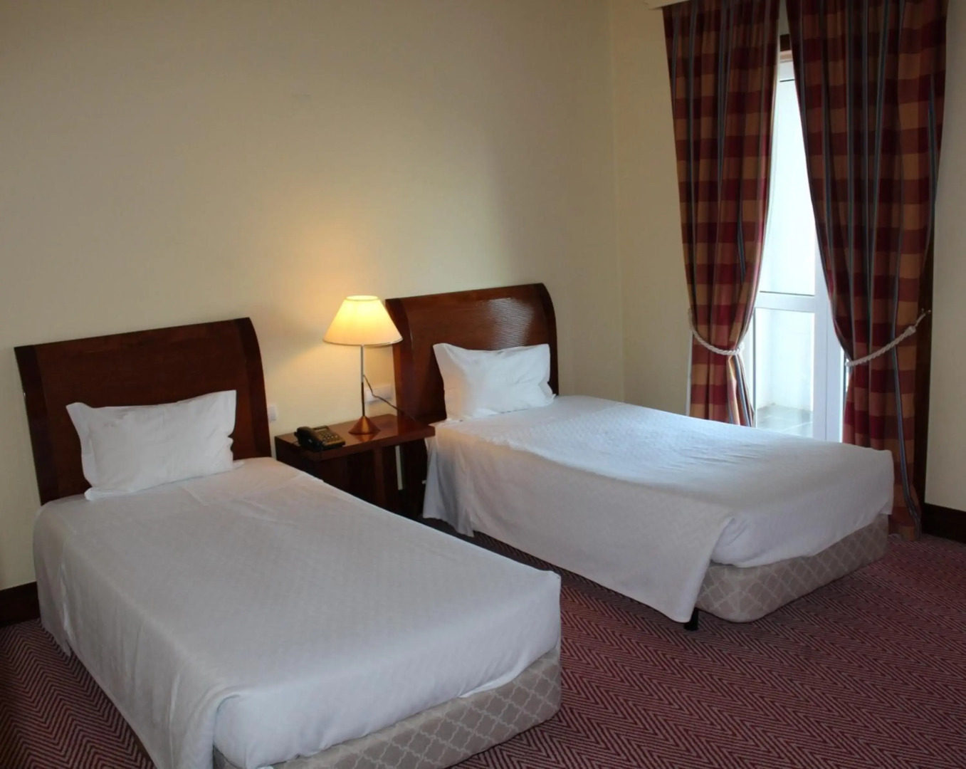 Golden Tulip Caramulo