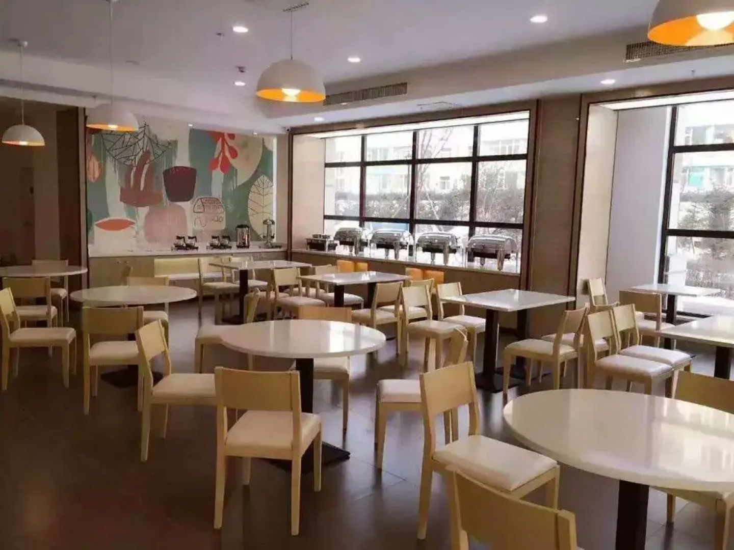Homeinn Plus Hotel (Dunhua Railway Station)