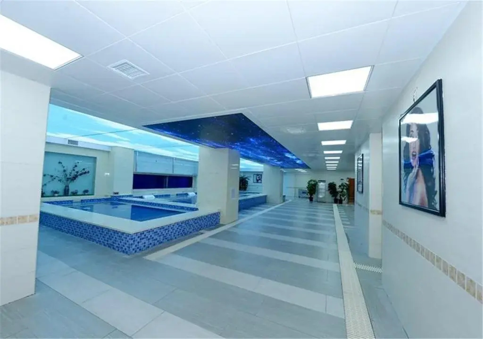 Taiyuan Xindongfang Hotel