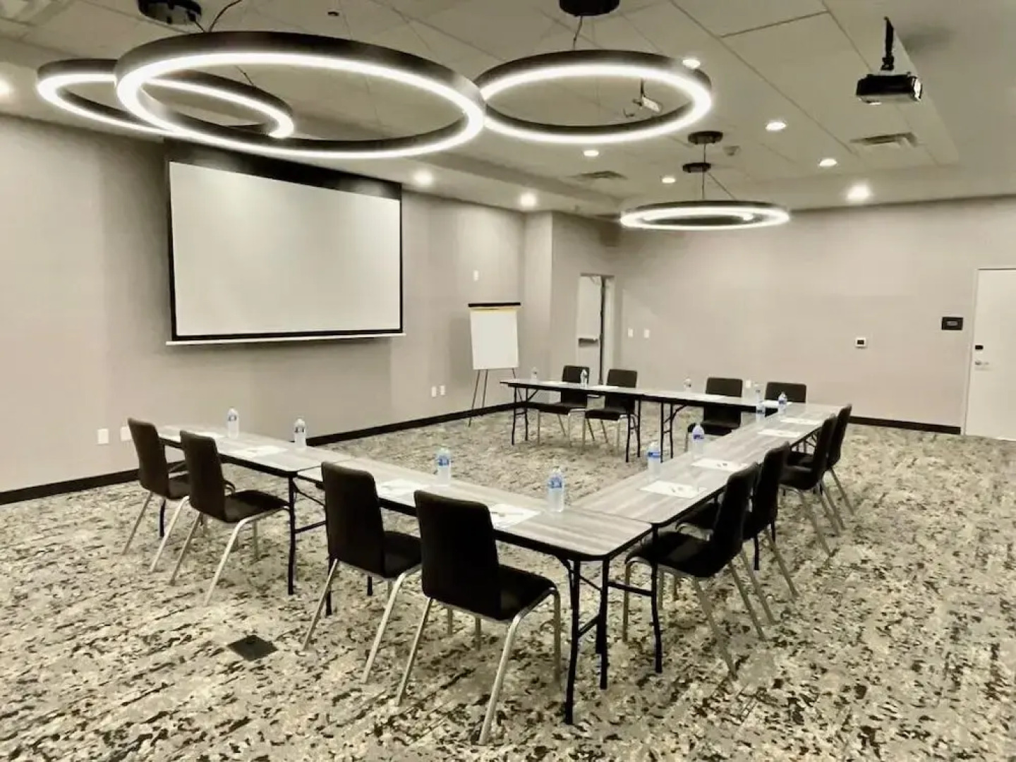 avid hotels Mt Juliet – Nashville Area by IHG