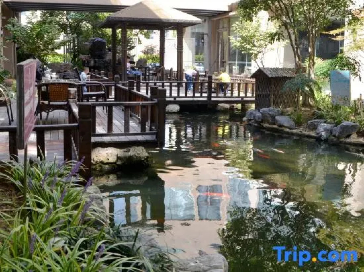 Sanhe International Hotel