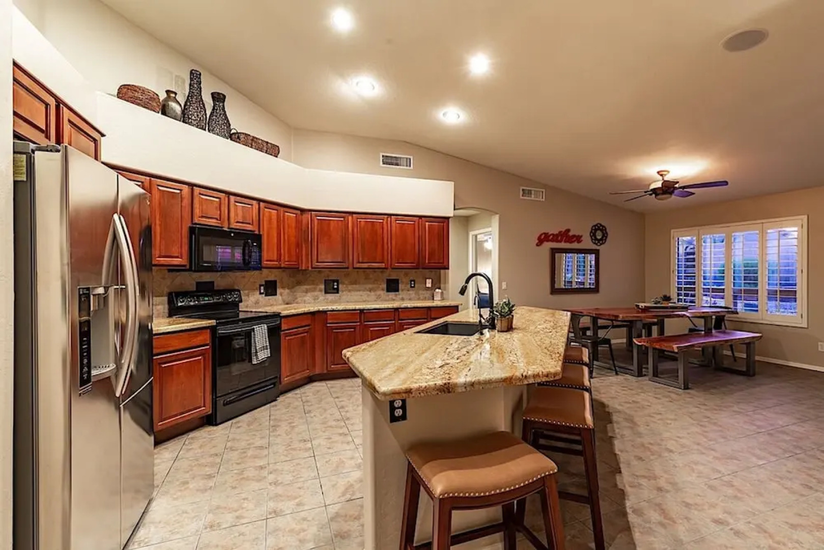 Estrella Grand 4BR by Casago