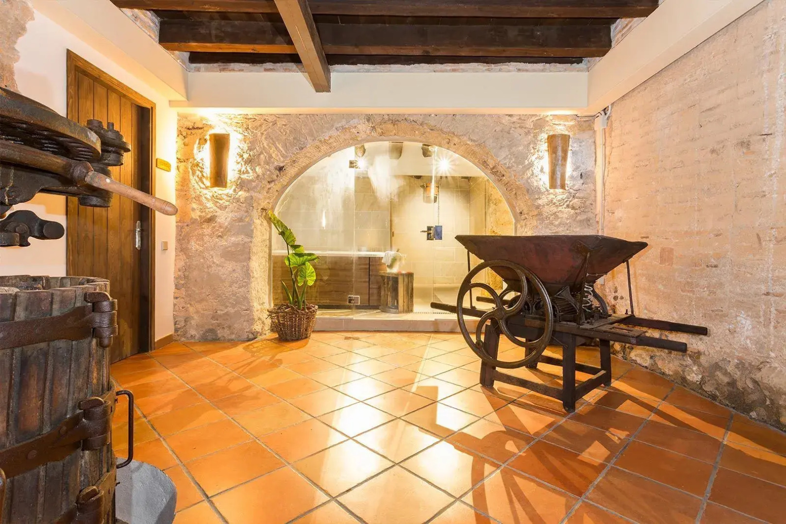 Masia Can Canyes & Spa