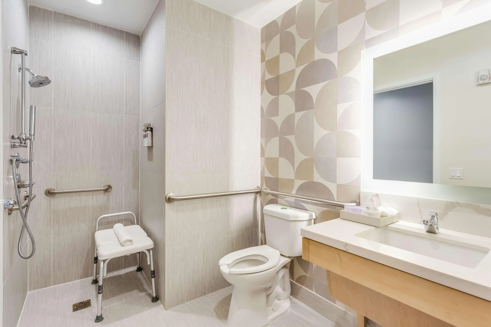 SERENA Hotel Aventura Miami, Tapestry Collection by Hilton