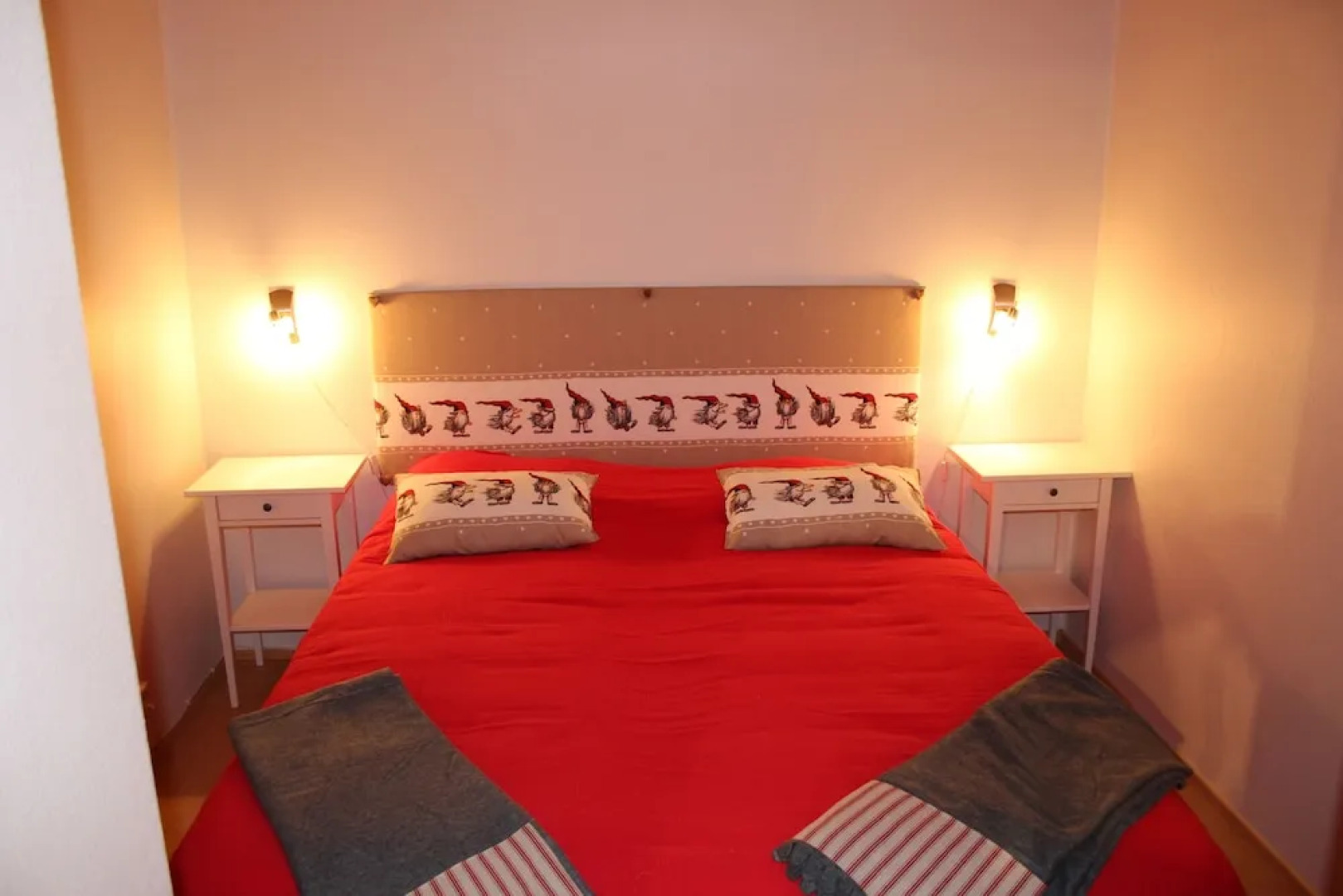 AAMURUSKO - Mainiot Majat