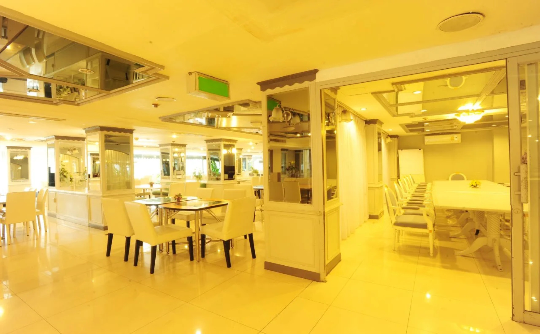 Chaleena Hotel