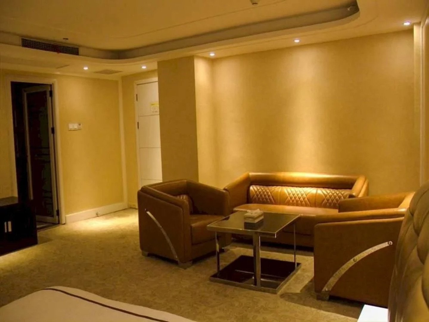 Bengbu Boluomi Fashion Art Hotel