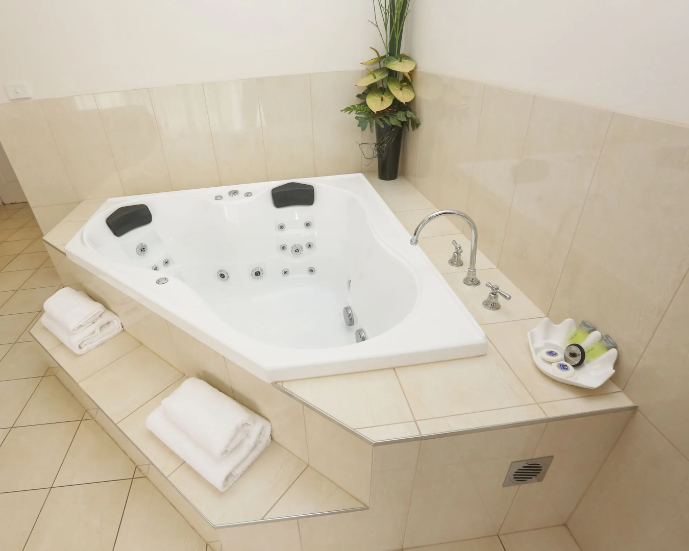 Comfort Inn Deakin Palms