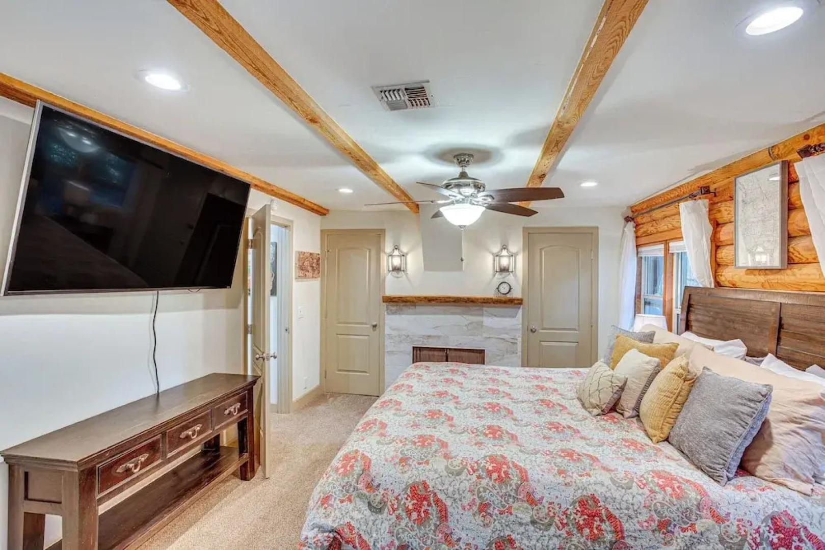 Cabin ~ 1 Mi to Lake Gregory & Hiking!