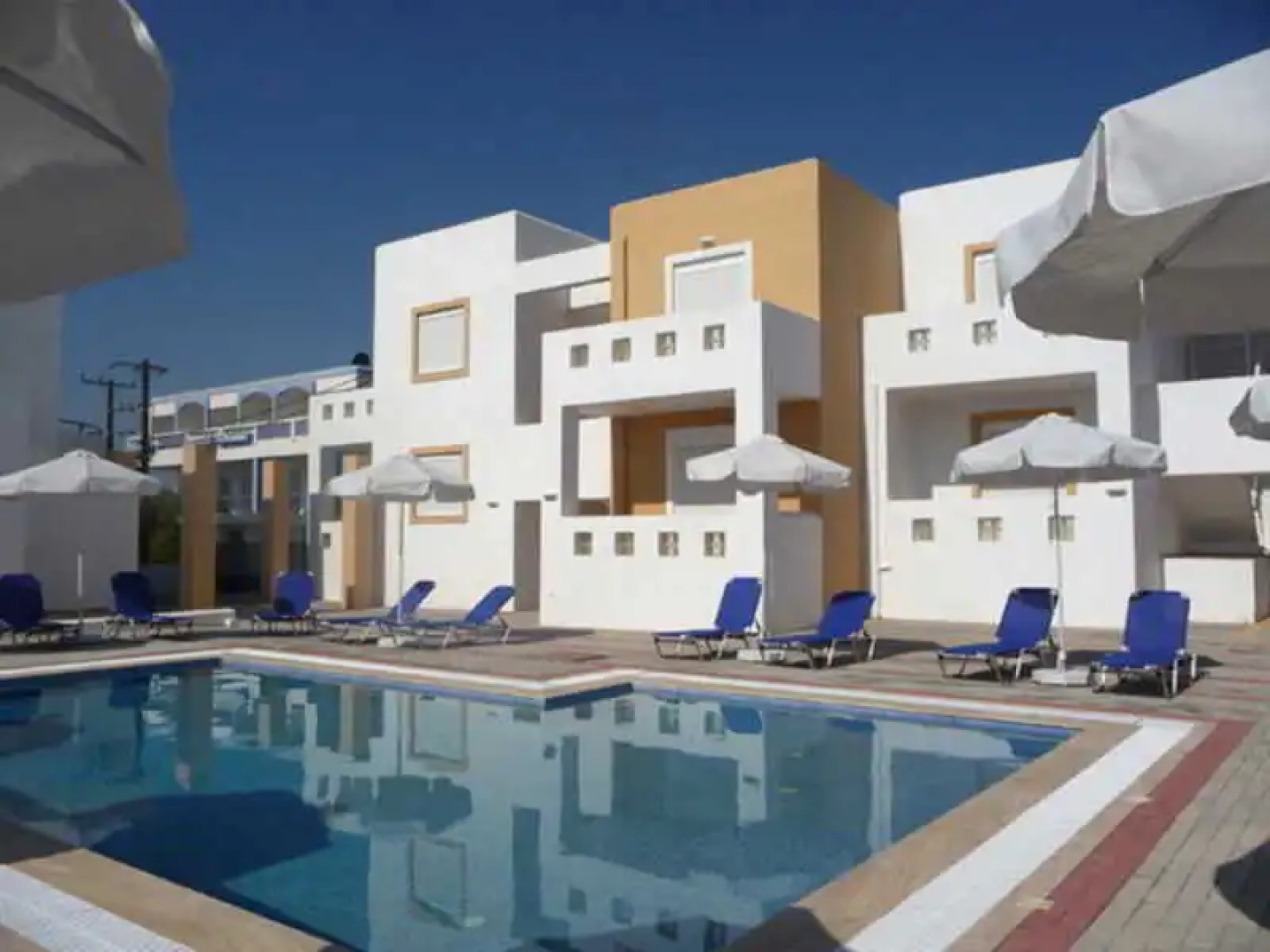 Gennadi Garden Apartments