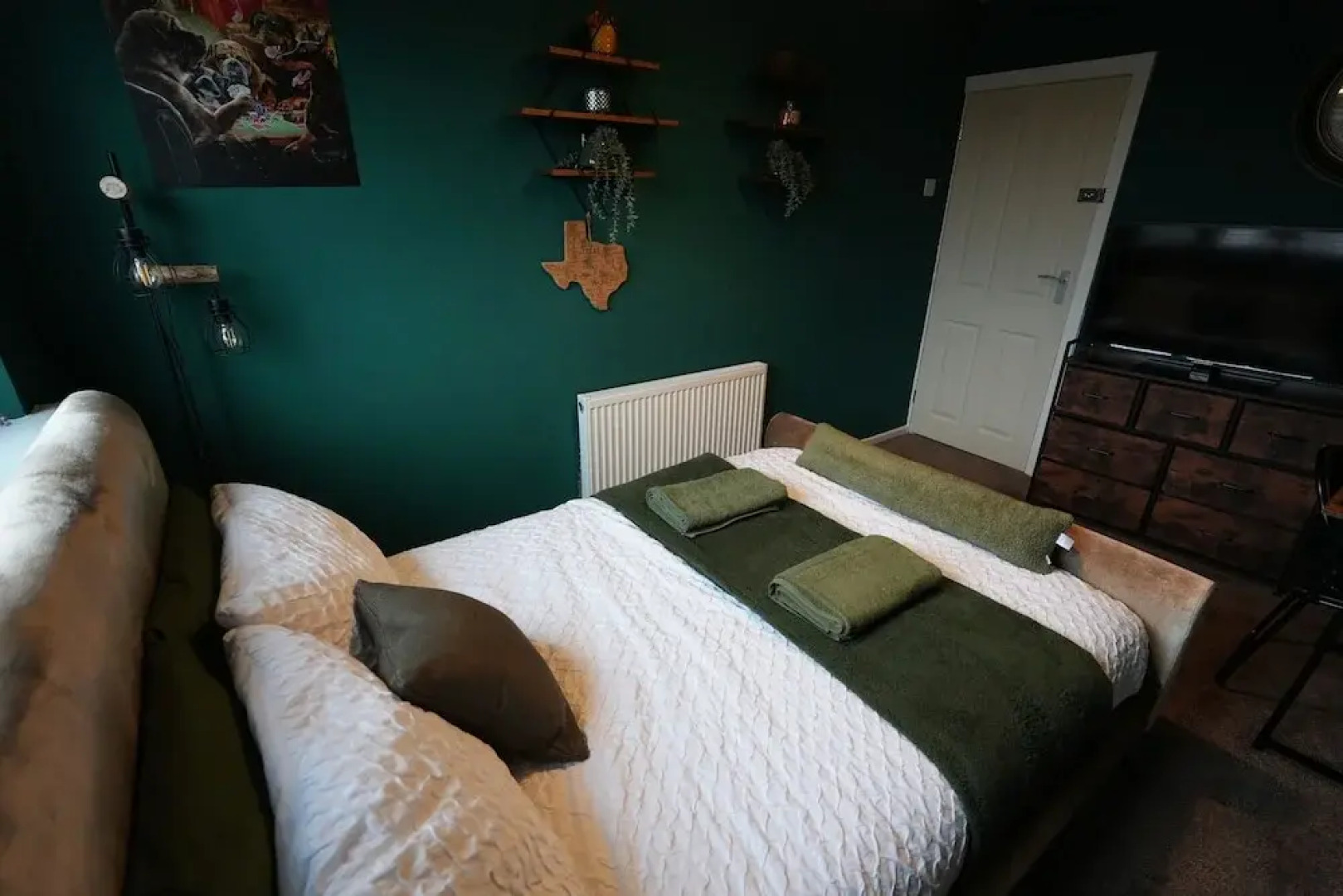 Detached Homestay With Private Rooms