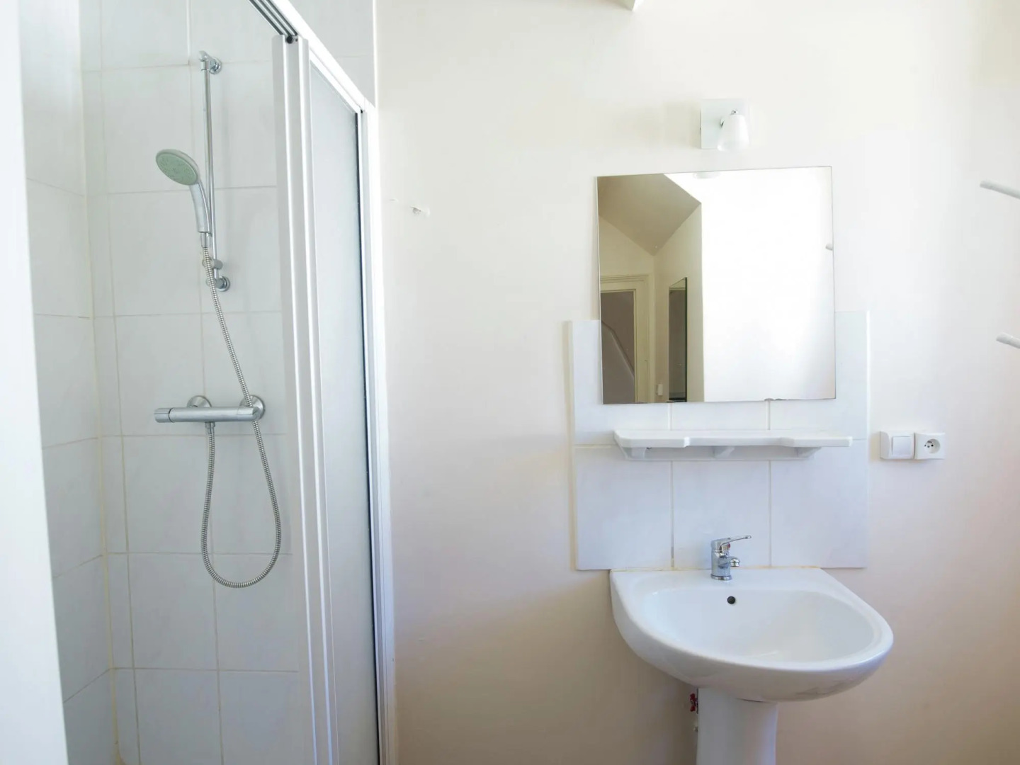 Modern Holiday Home in Saint-Honore-les-Bains with Terrace