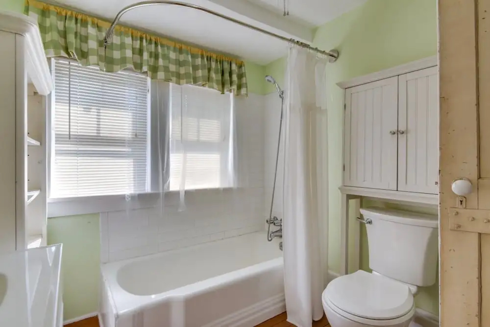 Chincoteague Home w/ Pool - Walkable Location!