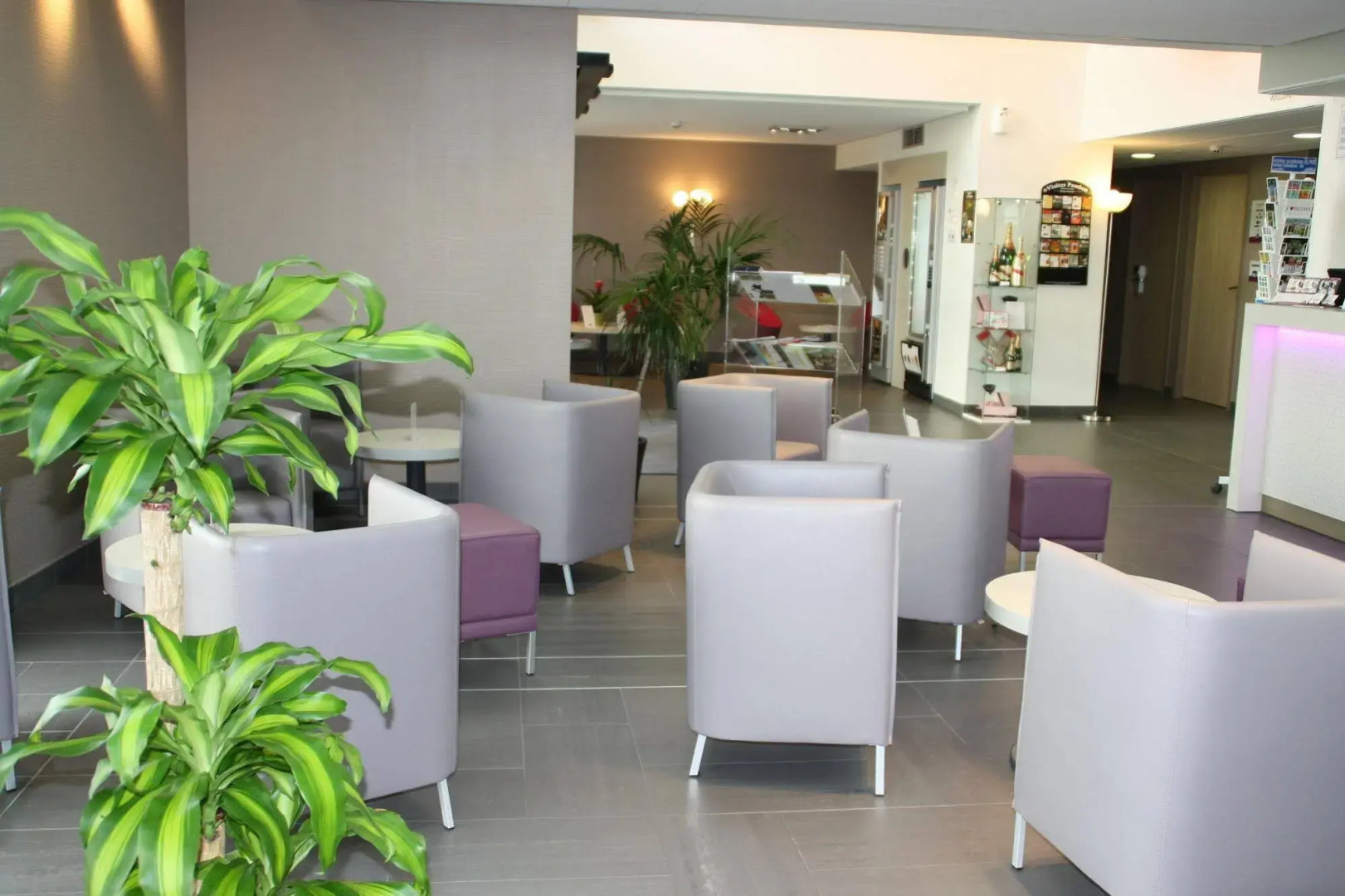 Hôtel Akena Reims Bezannes