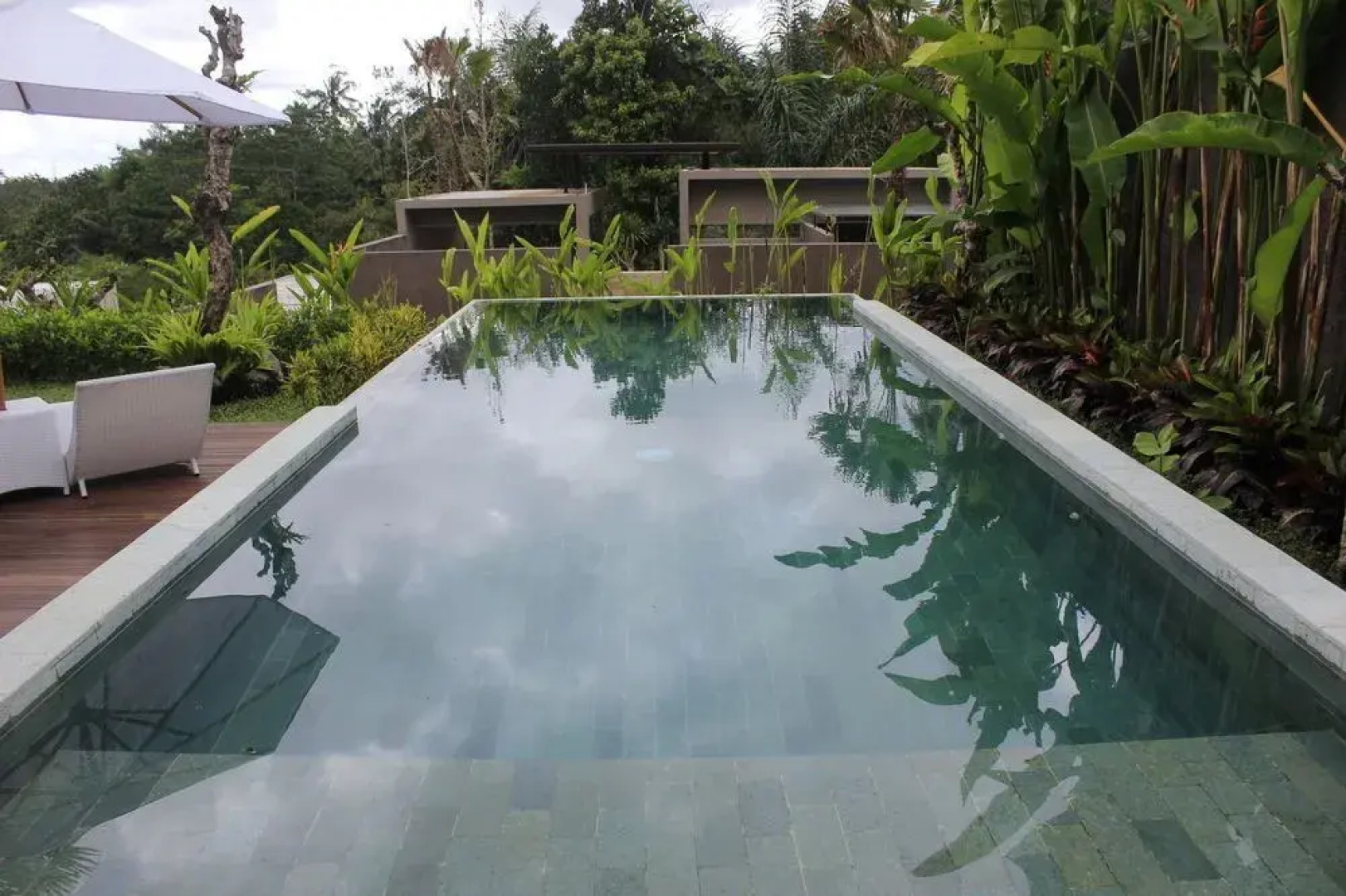 Senetan Villa and Spa Resort