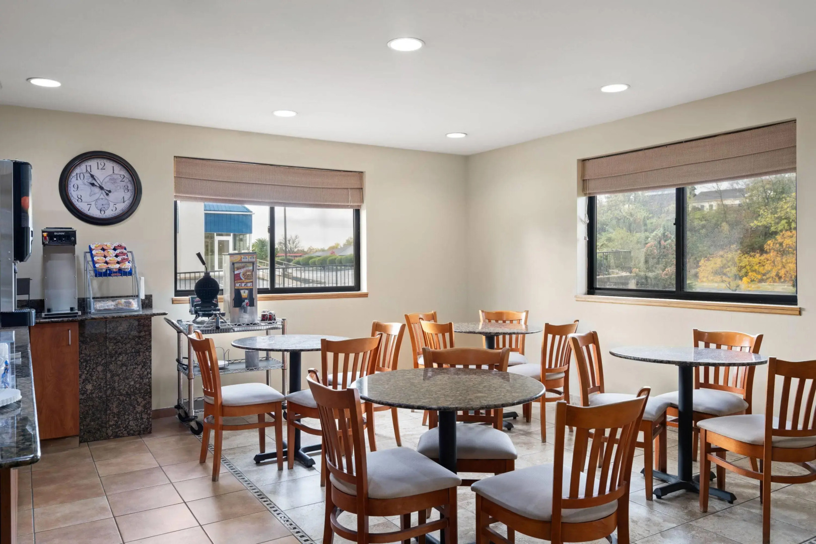 Super 8 by Wyndham Hagerstown I-70