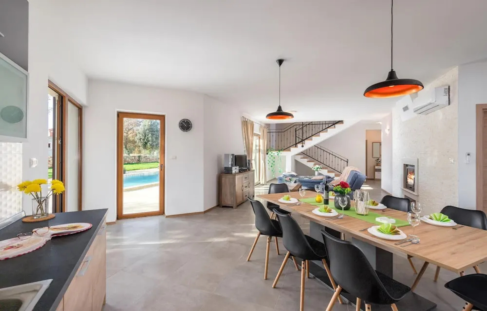 Stunning Home in Bale With 4 Bedrooms, Wifi and Outdoor Swimming Pool