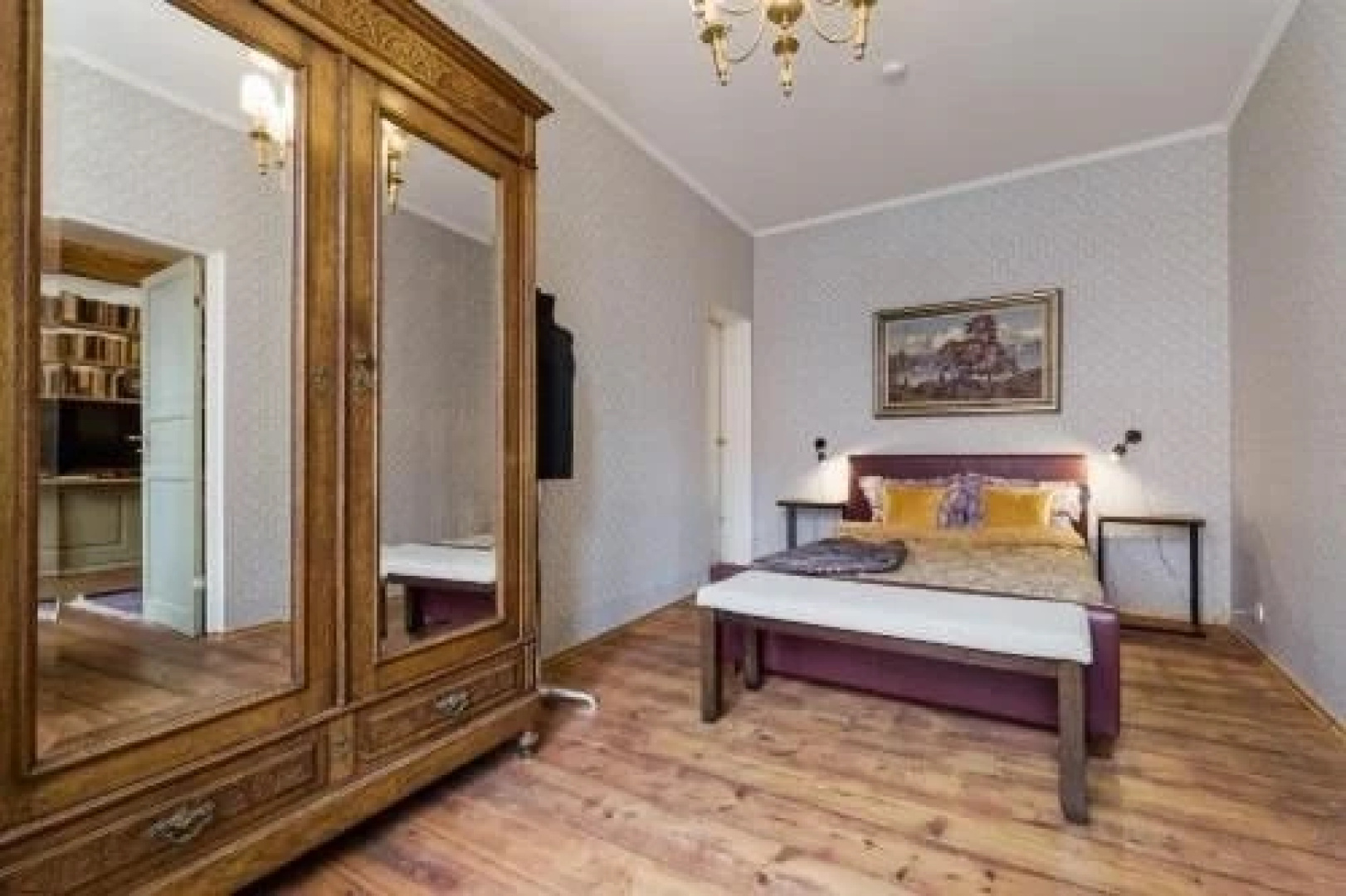 Old Town Charm Apartments