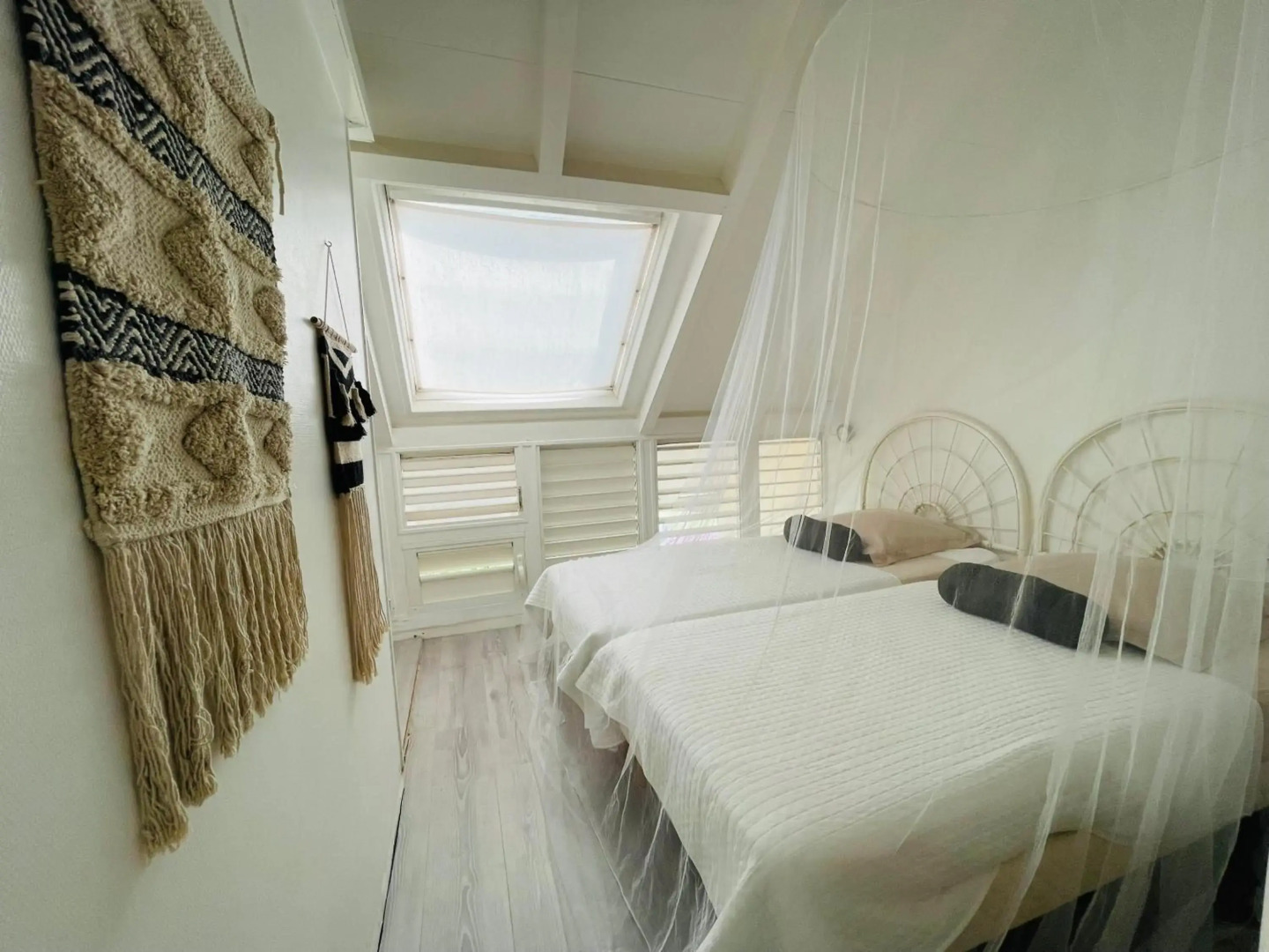 Blue Lagoon, cottage les pieds dans l eau