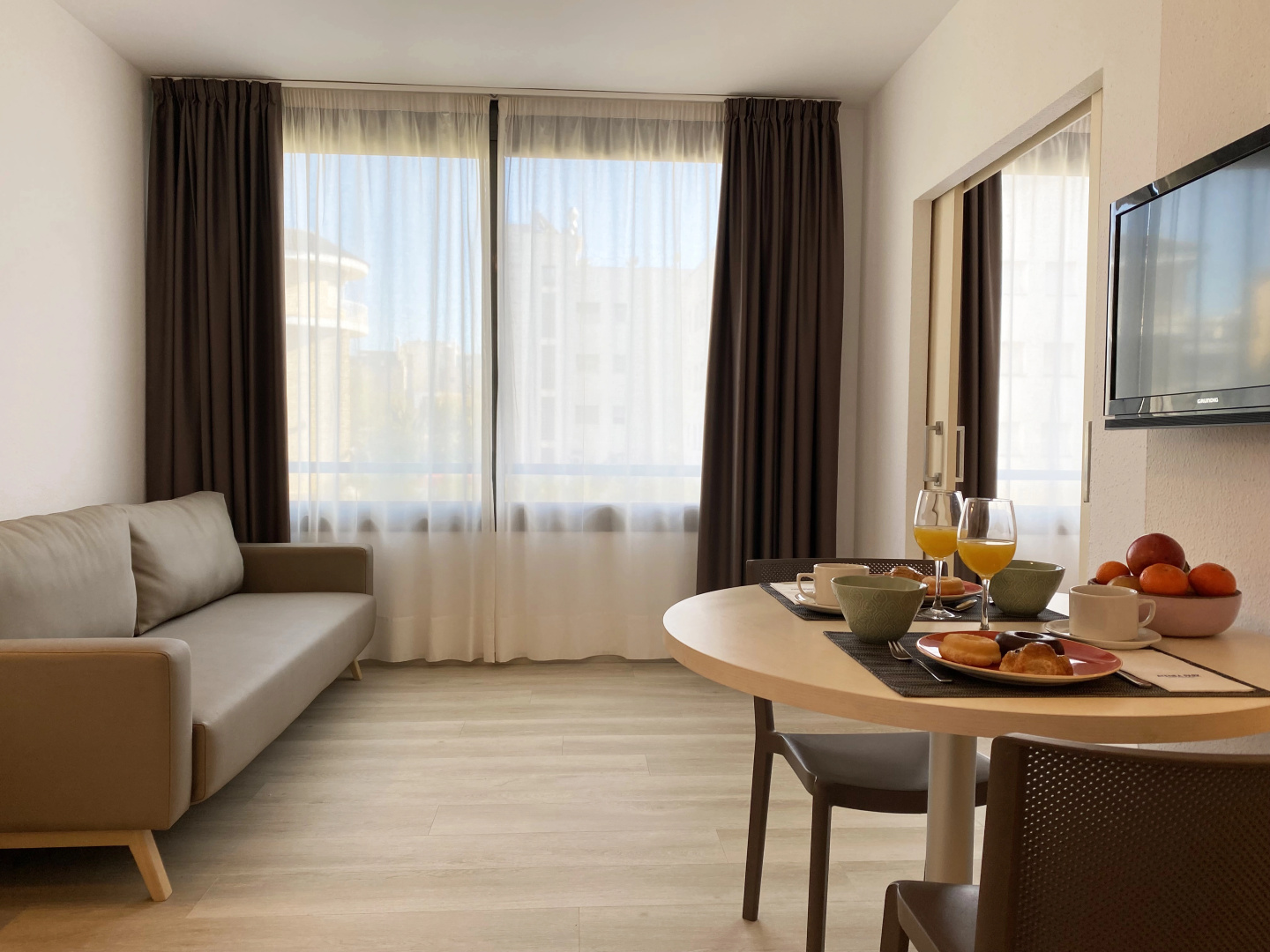 Atenea Park - Suites Apartments