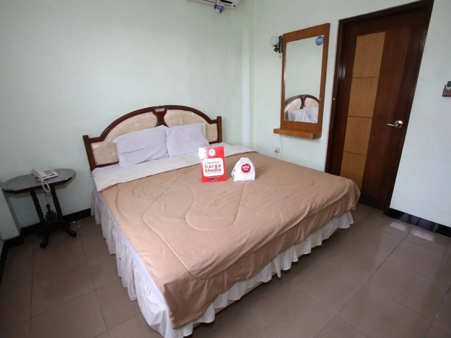 OYO 512 Ndalem Mantrijeron Hotel