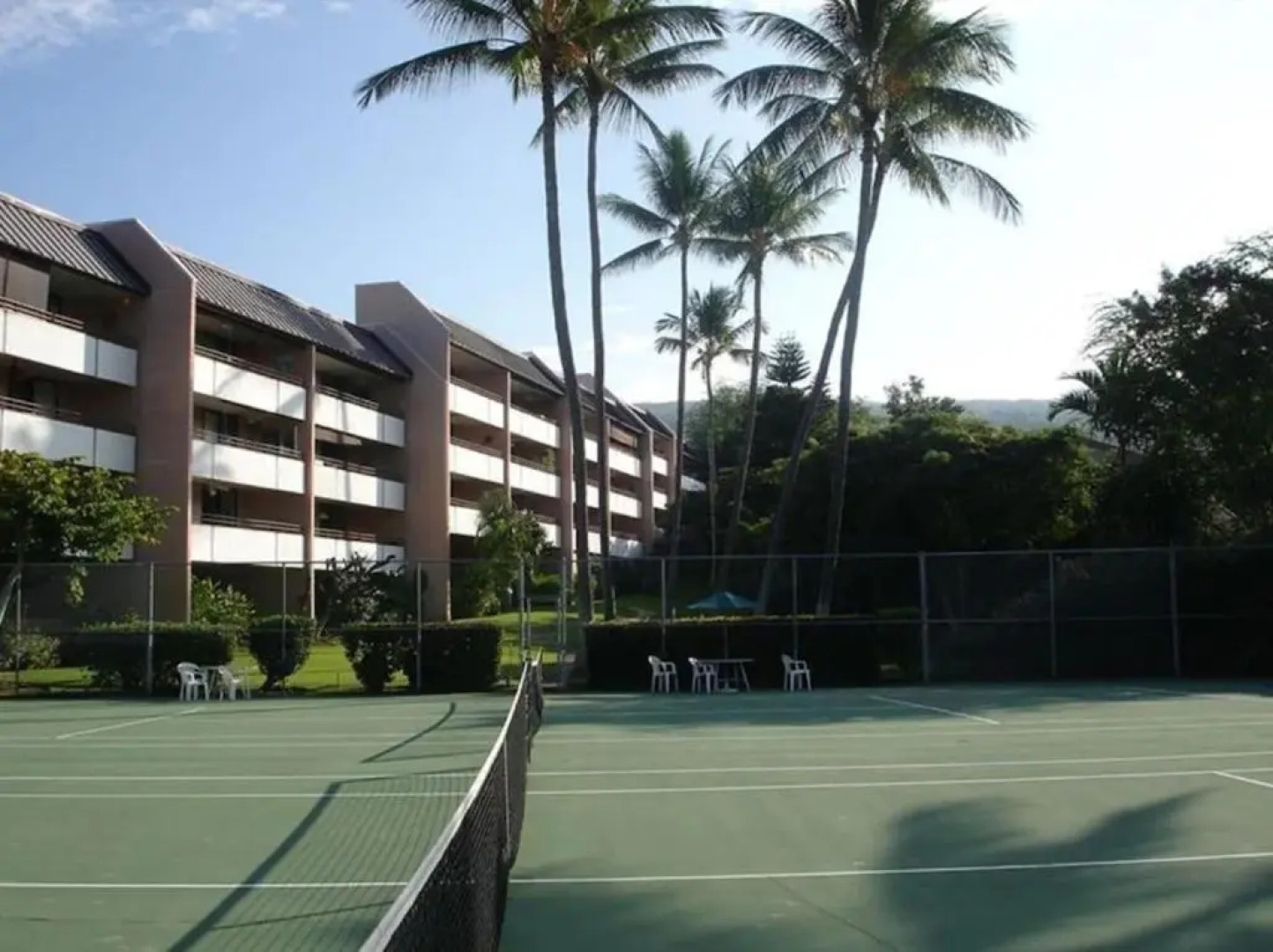 White Sands Beach Condo #324. BIG PATIO!! Ocean and Mountains across from beach!