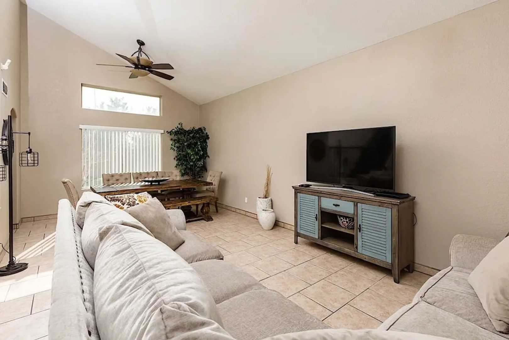 Piute Palace 5BR by Casago