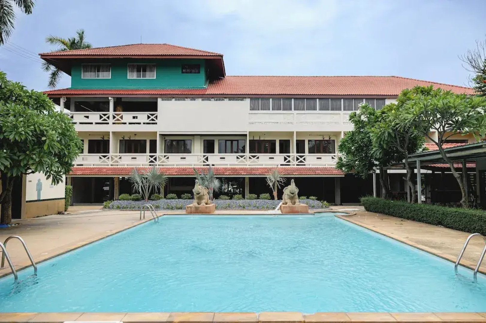 Sabai Hotel Lopburi