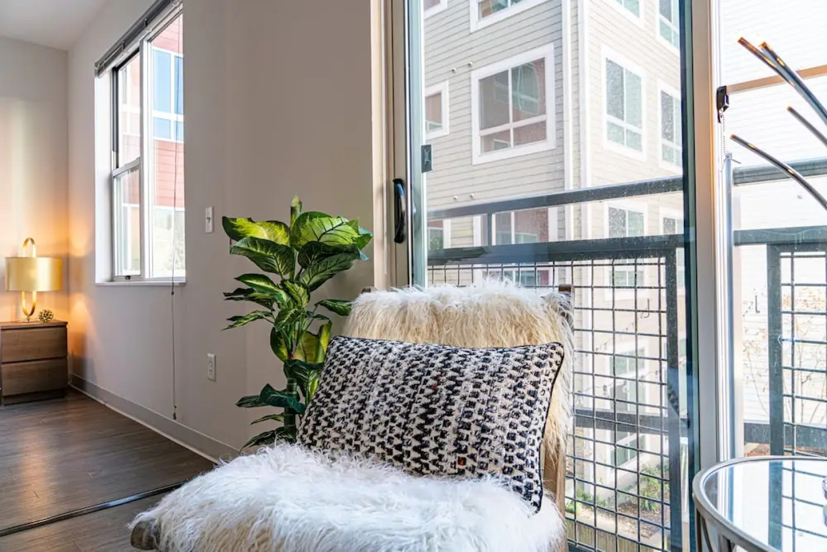 Washington DC Luxury Suites by H