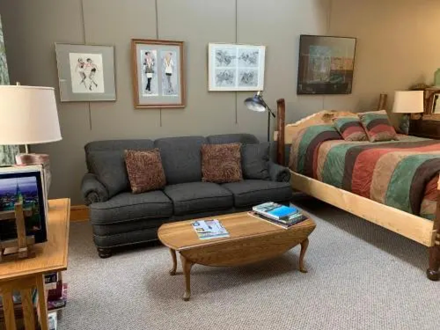 Abe's Spring Street Guest House