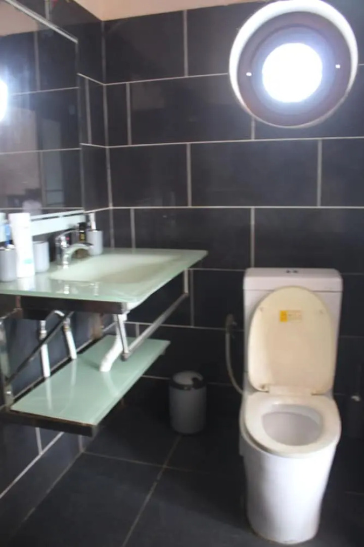 Les Berges De La Lobe