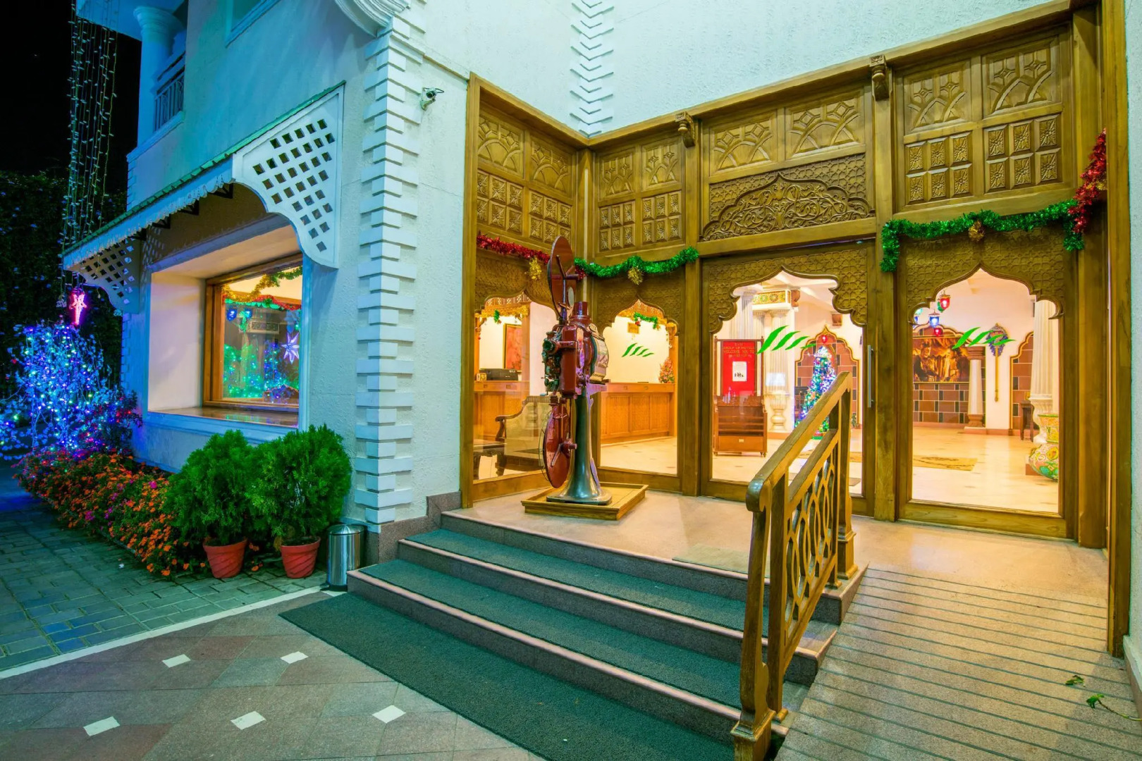 The Silvertips Munnar