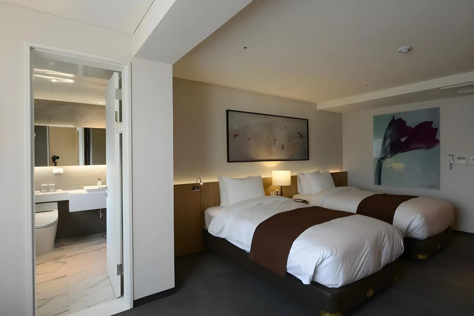 Eden Paradise Hotel