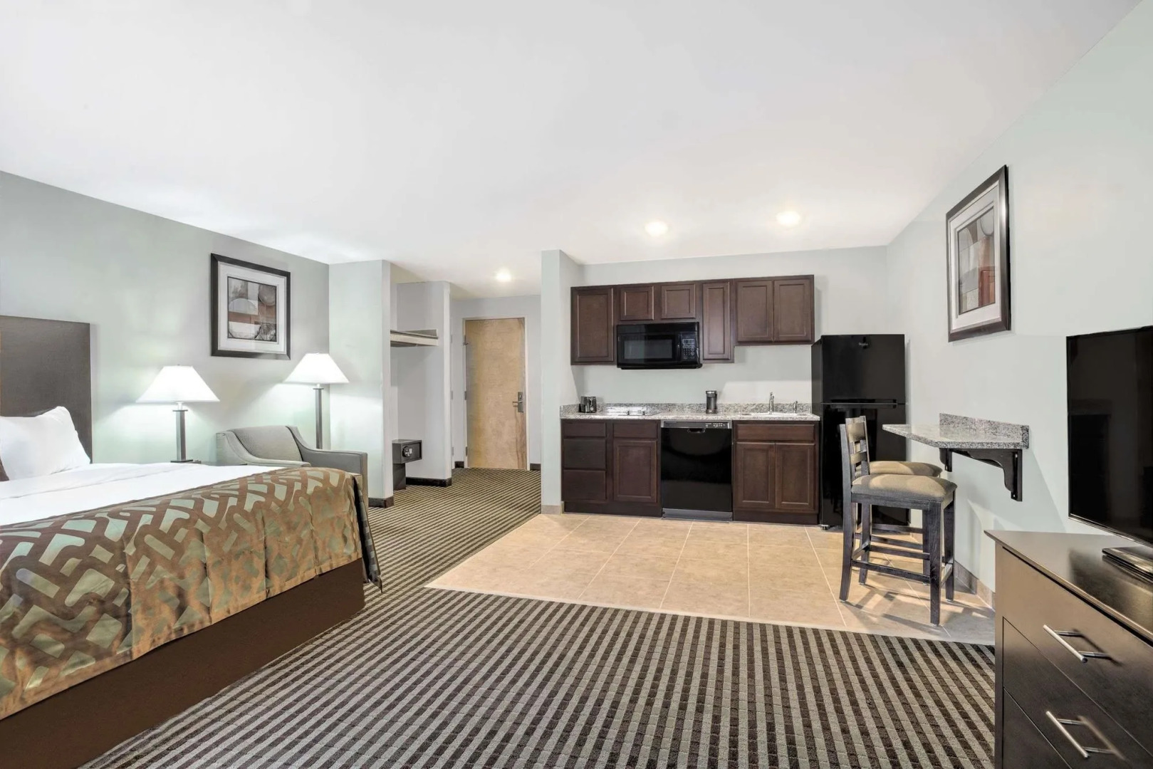 Baymont by Wyndham Essex Burlington Area