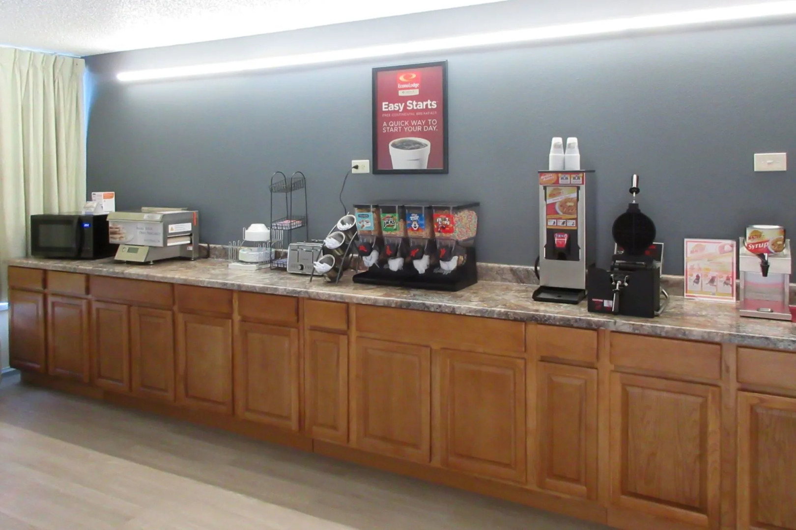 Econo Lodge Paducah West I-24