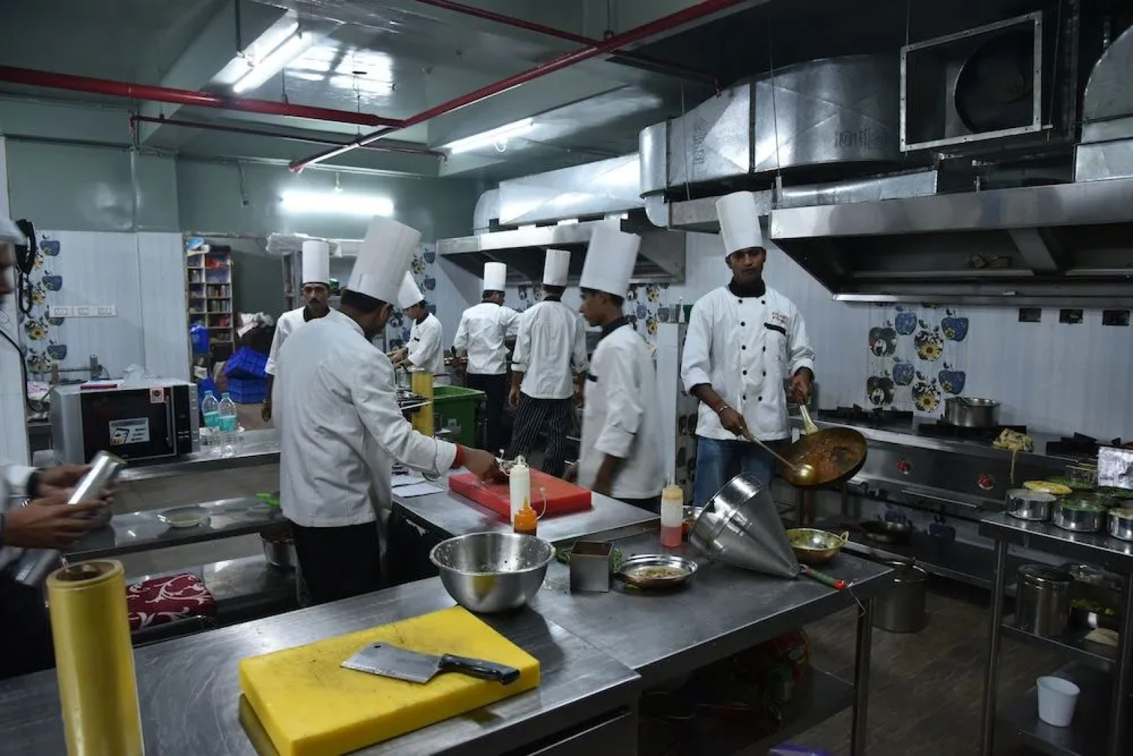 HOTEL MAMTA INTERNATIONAL , BIHARSHARIF - Nalanda- Bihar