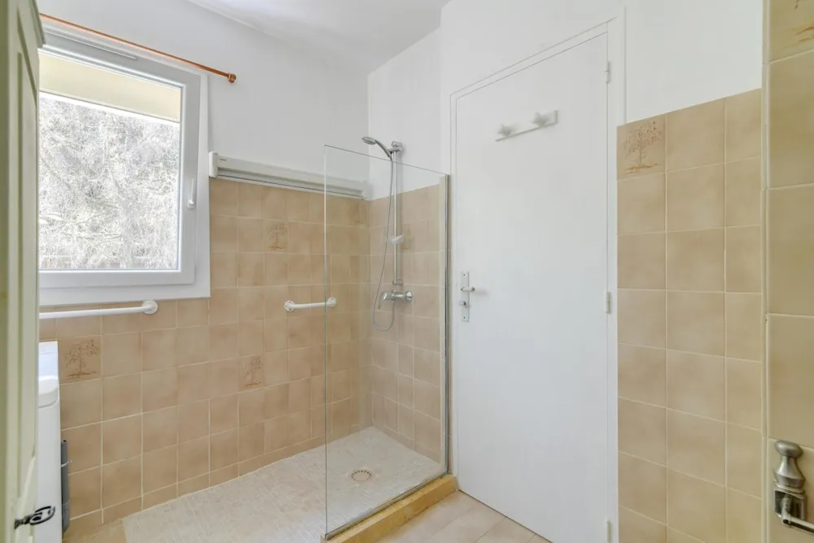 House With 3 Bedrooms in Oppède, With Wonderful Mountain View, Private